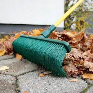 Balai extérieur GARDIREX 2-en-1 qui racle Balai extérieur GARDIREX 2-en-1 qui racle