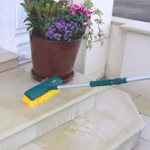 balai brosse idéal nettoyage dalles